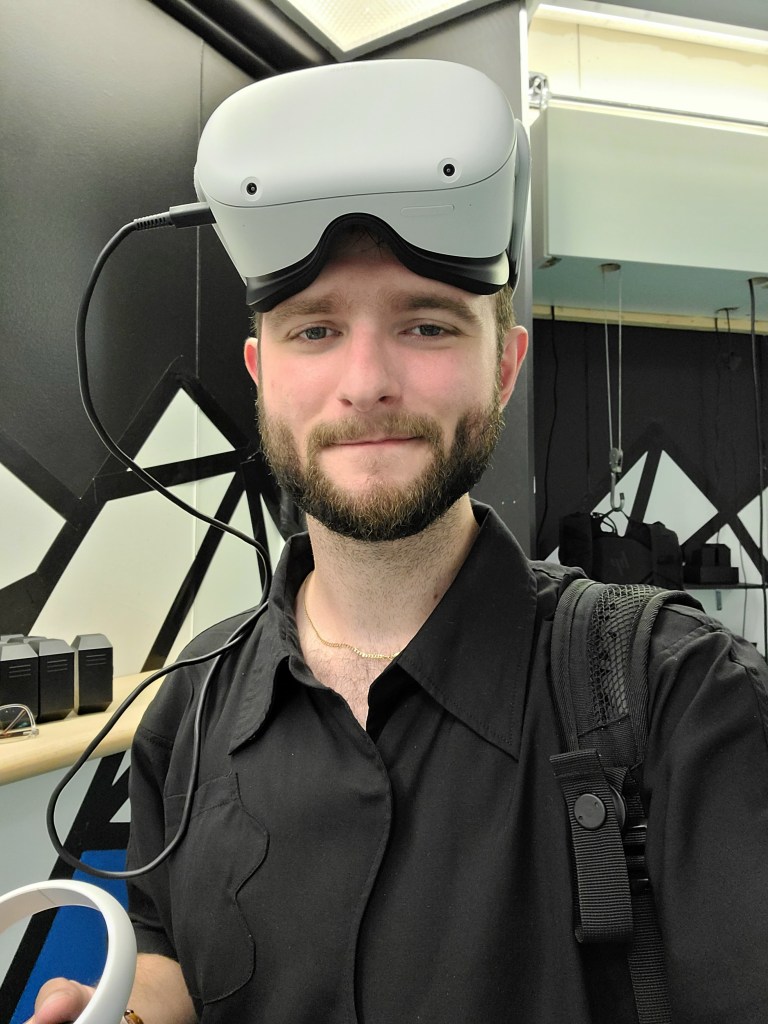 Selfie with Oculus Quest 2 and backpack computer